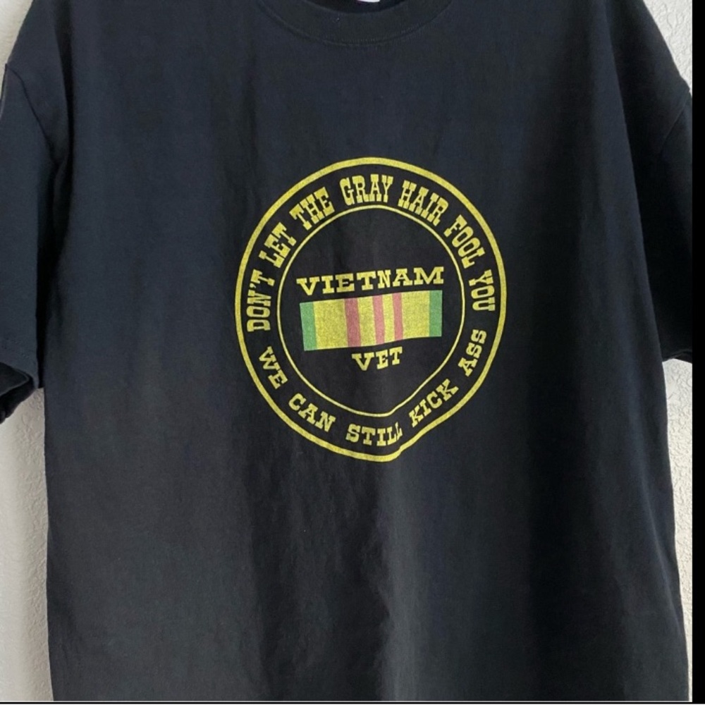 3/$20 Vietnam vet T-shirt. XL.